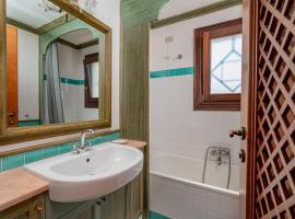 Cala del Faro - Giardino e accesso privato al mare, hotel a Arzachena