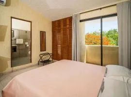 Compact Studio with Balcony Park View Casa Jurel