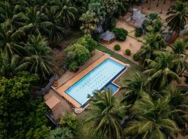 Roshanne Beach Resort, hotel in Kalpitiya