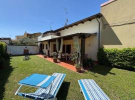 Casa del Marinaio, hotel in Marina di Carrara