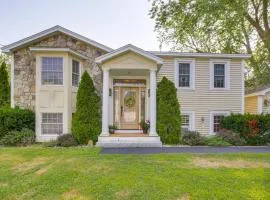 Coastal Retreat with Large Yard Less Than 1 Mi to Dtwn Saco!