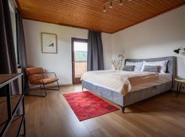 BacherlHouse - Apt Sickingerbach, apartment in Schörfling