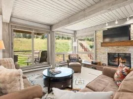 Enclave 211, Two Bedroom Condo in Snowmass Ski-In Ski-Out Condo with Shared Pool, Hot Tub, Gym, WiFi