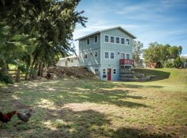 Sunset Orchard- Sunny Side of Waimea, Close to Beaches!, hotel en Waimea