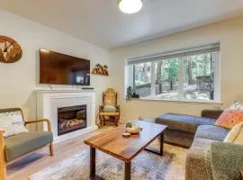 Walk to Mammoth Village: Chic Mountain Studio