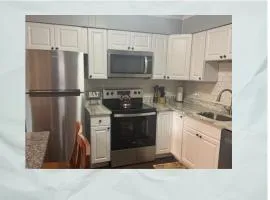 Condo Close To Beach & Golfing