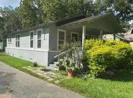 2br 2ba Close to Downtown, Midtown, and FSU