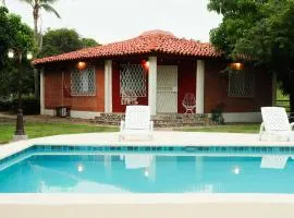 Dulce Vida - Casa con piscina a 200 mts de la Playa Punta Chame