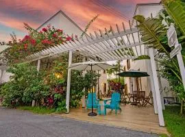 Hotel California Miyakojima Resort, hotel near Shimojishima Airport - SHI, Miyako Island