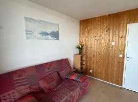 Appartement Sud avec Terrasse et Garage à Super Besse - FR-1-814-96