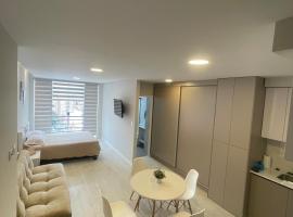 Hermoso Monoambiente en piso 16, hotel con alberca en Cochabamba