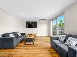 Modern 2BR Comfort in the Heart of Officer
