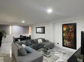 Apartamento Remodelado en Sabana Grande