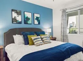 Sunny Retreat Near Mayo Heated Pool & King Bed