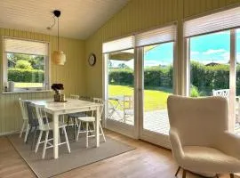 Beach House With Sea View In Bønnerup Strand