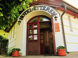 Józsi Bácsi Szállodája, hotel v destinácii Szombathely