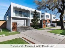 Forsyth Retreat - Modern Townhouse