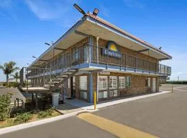 Days Inn by Wyndham Lost Hills