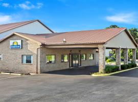 Days Inn by Wyndham Huntington, hotel i Pea Ridge