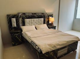 Prestige for you, Ferienwohnung mit Hotelservice in Karatschi