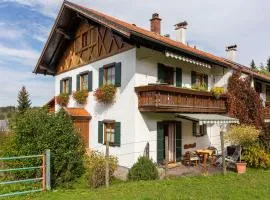 Alpenapartment mit Garten