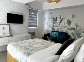 Tropical Zen Modern Minimalist