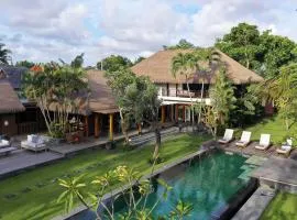 Villa Bangkuang by Nakula