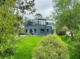 Contemporary Haven On The Breton Coast