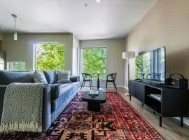 Blueground Downtown view nr Lake Sammamish SEA-885