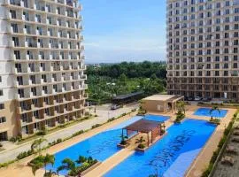 Studio w pool, mountain city view Mactan airport