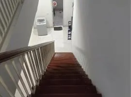 Rumah 2 lantai