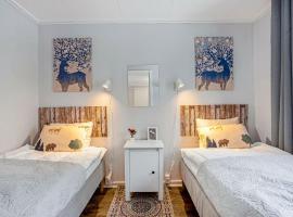 Woodside Home near Kungsberget, hotel in Jädraås