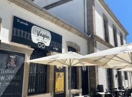El Vagón Bar-Albergue Béjar, hotel di Béjar
