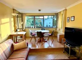 Sonnige, ruhige Wohnung 5 min zum Strand u Zentrum