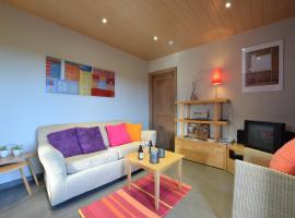 Cozy Cottage in Bastogne, hotel in Bastogne