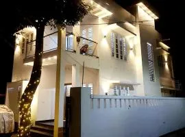 Whitefort Rohini Homestay