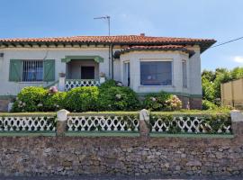 Chalet con jard&iacute;n y vistas al mar, chalet i Suances