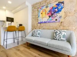 Magnolia 1 Luxury with AC Metro Downtown Porto