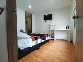 Aparta-estudio cerca UPTC, clínica de los andes