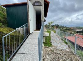 Canastro do Castanheiro, Hotel in Anissó