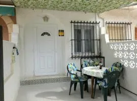 Bungalow Flamingo con terraza y playa