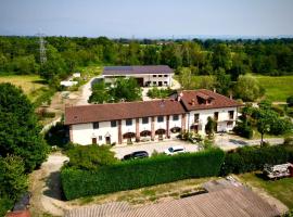 Agriturismo Parco Campofelice, hotelli kohteessa Lombardore