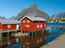 Casp-Ara Rorbu in Reine, Lofoten - amazing view