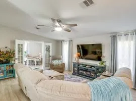 Tee Off and Soak Up Sun! Airy Englewood Gem with Yard