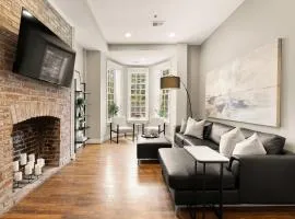 Luxury 2BR & Parking in Heart of DC - Steps to Metro