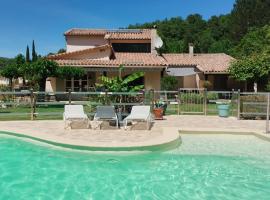 Les Hauts de Cabanoule - Tornac - Générargues, hôtel à Générargues