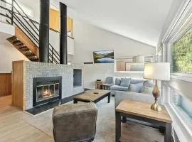 East Vail Condo Shared Pool & Hot Tub