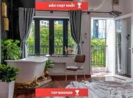 Saigon Hideout New World View
