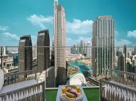 Stunning Downtown 4BR Sky High Luxury Apartment with Fountain Views