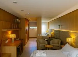 Plaza Paradiso Petit Hotel